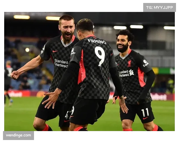 温哥华白浪净胜球28粒，攻防两端表现俱佳