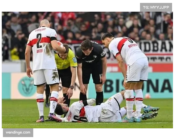 奈梅亨客场防守隐患暴露 不敌费耶诺德遭遇客场失利 奈梅亨客场防守隐患暴露 不敌费耶诺德遭遇客场失利